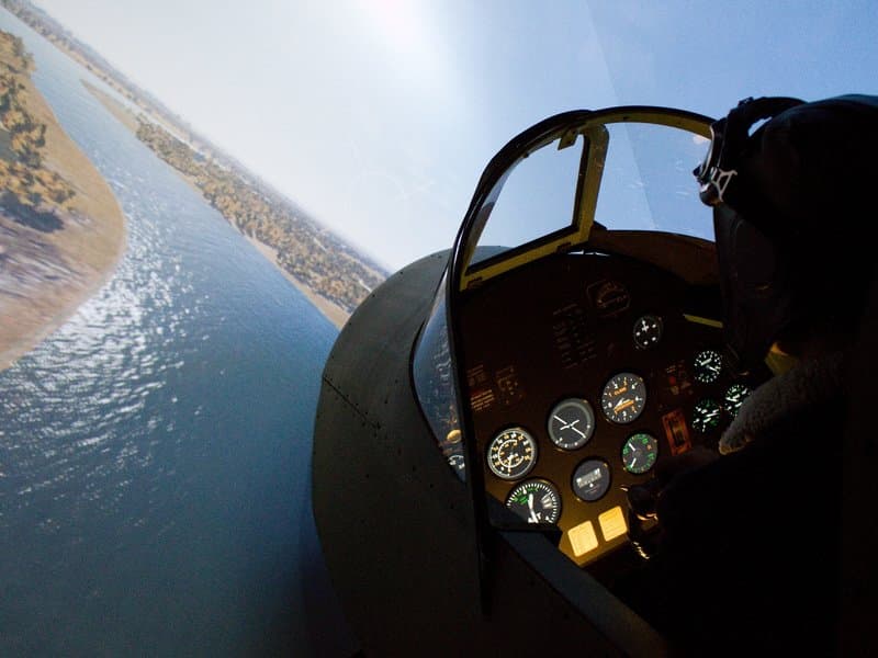 Simulátor souboje stíhaček pro dva