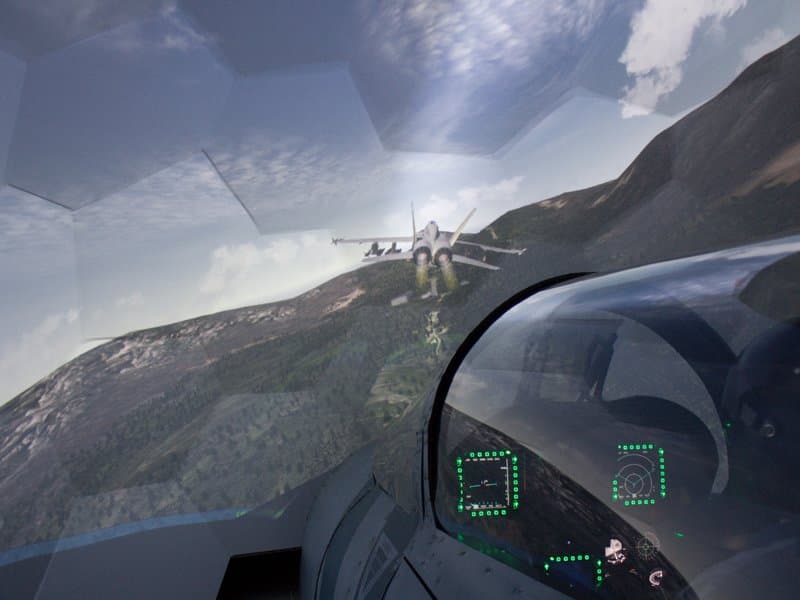 Souboj stíhaček F-16 vs. F/A-18