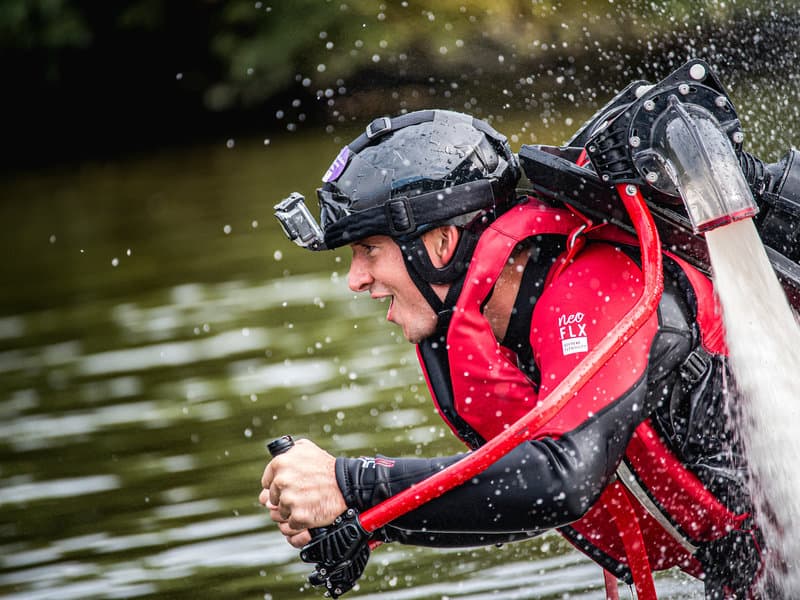 Jetpack - tryskový batoh