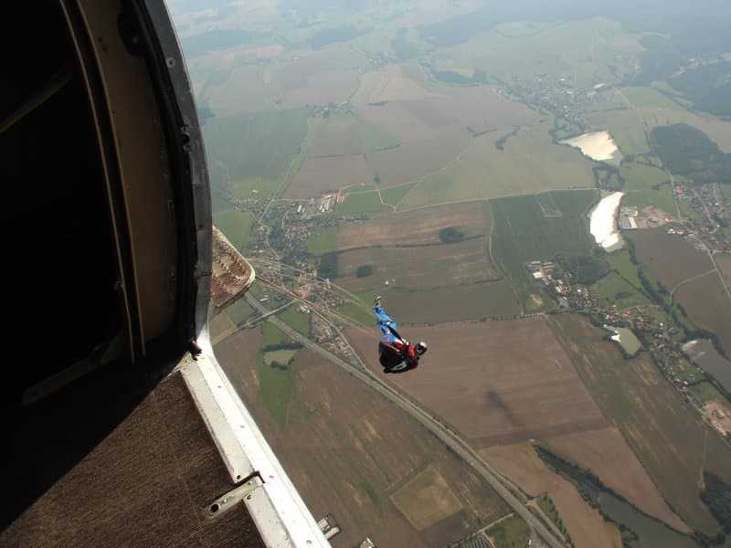 Základní parašutistický výcvik