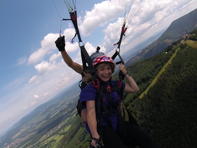 Tandemový paragliding - akrobatický let