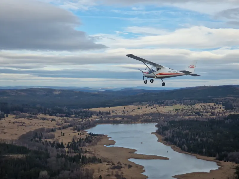 Vyhlídkový let ve sportovním letounu s možností pilotáže